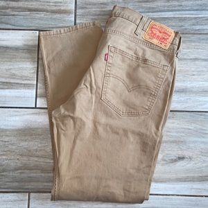 Men’s 502 levis stretchy size 38x32 Tan